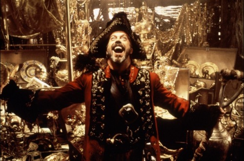hugealienpie: tarynsullivan: To those who say Johnny Depp is the best Disney pirate captain….