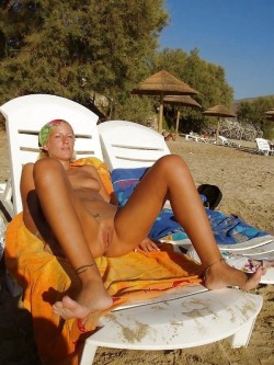 nude-wives-and-girlfriends-naked:  Nearly 90,000 women on my blog to look at… http://nude-wives-and-girlfriends-naked.tumblr.com/archive