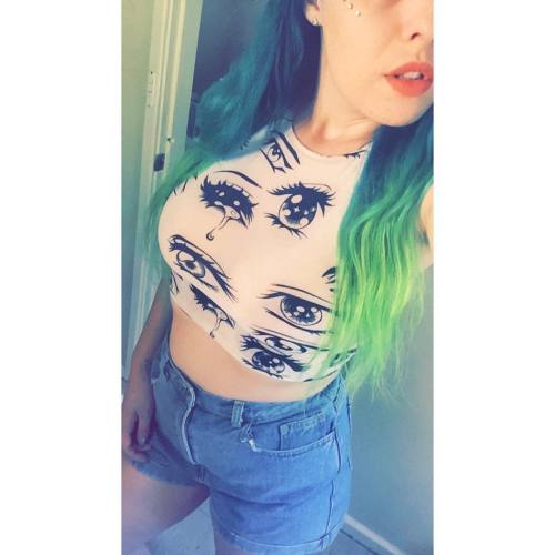 OR DM ME FOR PREMIUM 💋💚    #alternative #babydoll #blueeyes #bluehair #cam #cumshows #dermals #dicksucking #doggystyles #fucking #fingeringpussy #greenombrehair #model #nuckletattoos #outsideshows #panties #premium #peircings #sexy #stoner #spank