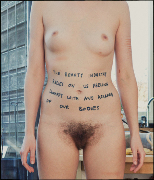 adayinthelesbianlife:firstnamekate’s Body Essay project