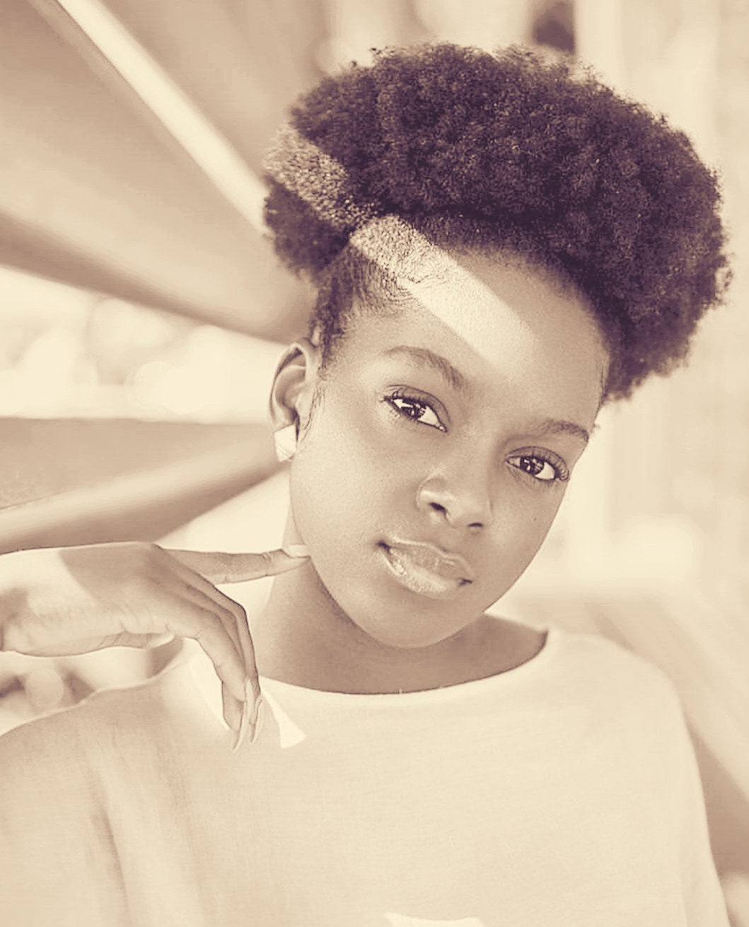 kingjazziedad:  Gorgeous. Beautiful. Sweet Smile DeliciouslySexy. DARKSKINNED Mami.💚