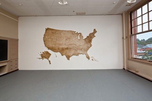 Made with matcheshttp://www.thisiscolossal.com/2013/02/united-states-map-made-from-thousands-of-wood