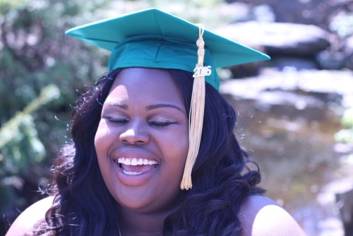 tarynel:  myvirtualinsanityy:  Graduation season blackout!  Congratulations!