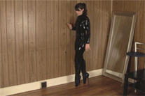 elizabethandrews:  GIF Preview: Walking in ballet boots - www.clips4sale.com/38880/9955805 - Elizabeth Andrews: Latex catsuit and ballet boot trilogy