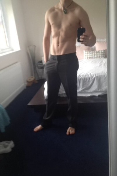 audrey-xox:  sirsplayground:  A submission from a follower who wants to stay anon. Thank you. My female followers will surely like your submission. Sir  Oh yes.. we do..  yup