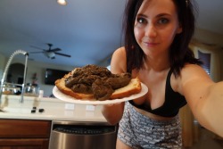 justan0therfuckinperv:Best housewife award