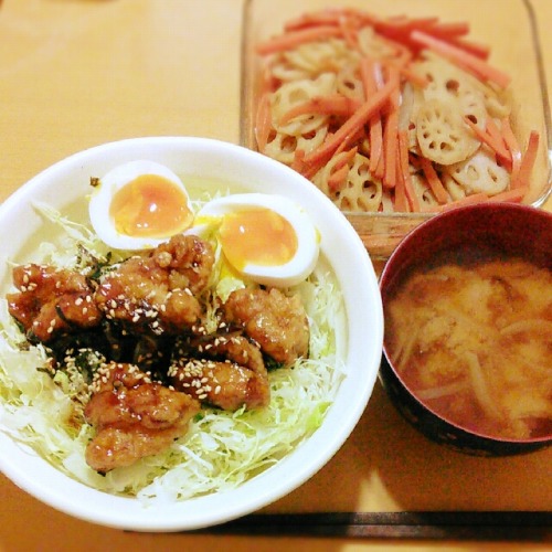 norie123: Fried chicken bowl(donburi).