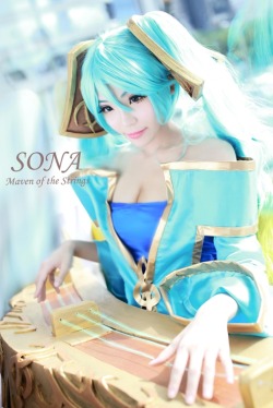 League of Legends - Sona Buvelle (Various)