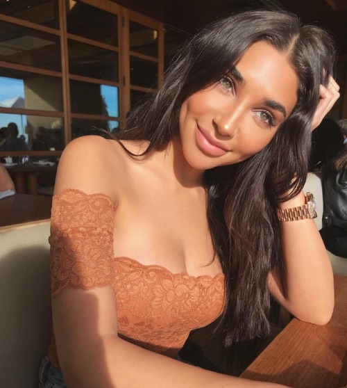 rareia:Chantel JeffriesClassyNSexyy