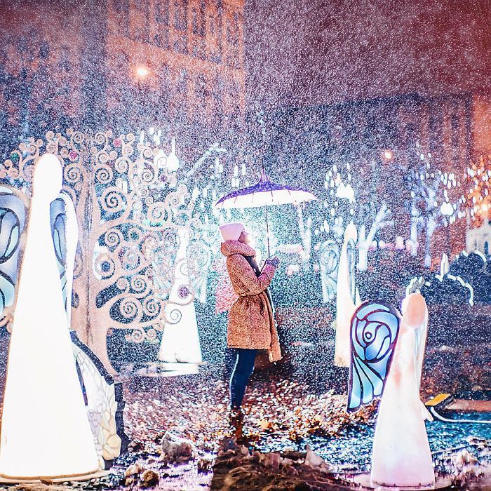 asylum-art-2:  Magic &amp; Sparkling Orthodox Christmas in Moscow  Russian photographer
