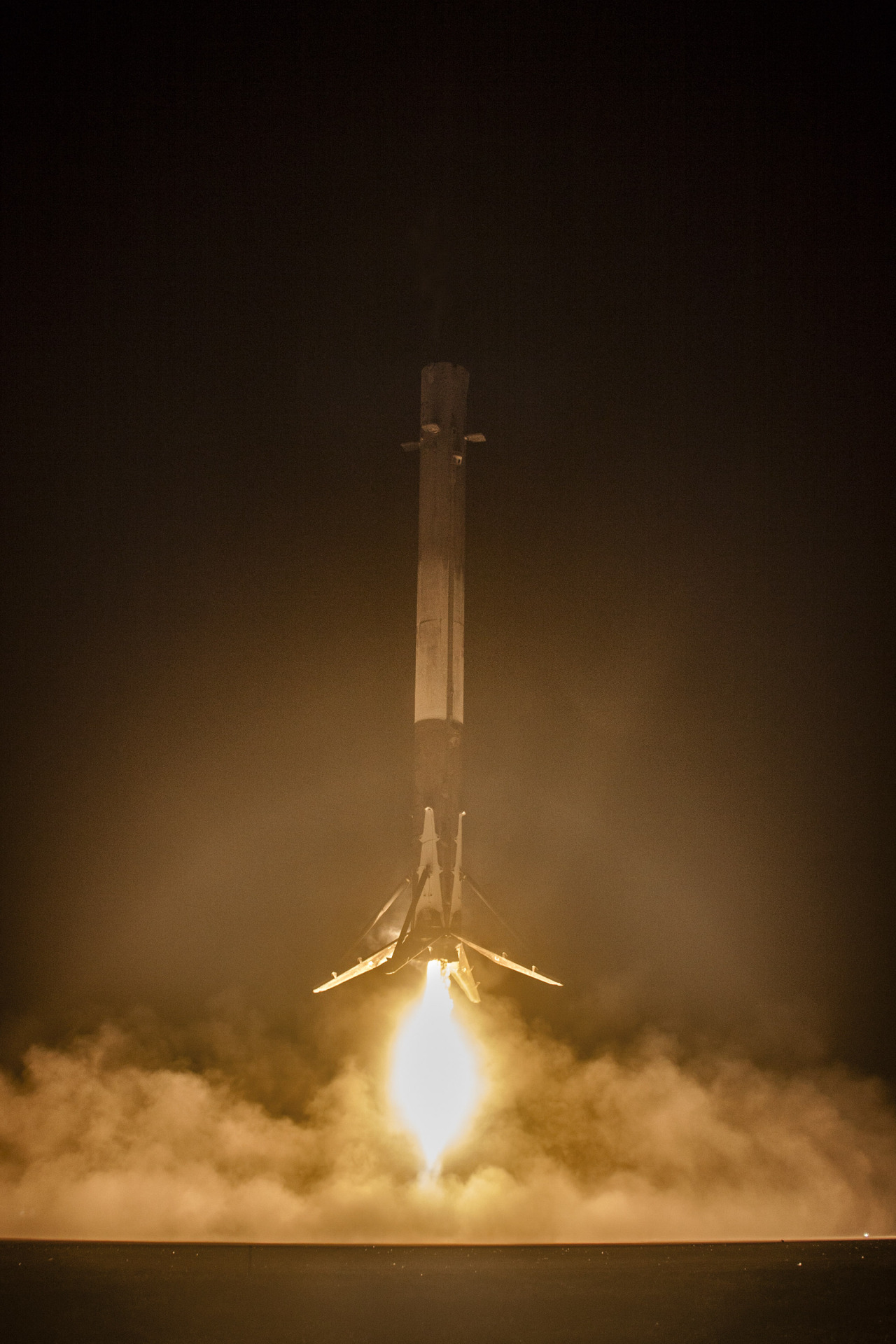 rocketumbl:  SpaceX  Falcon 9