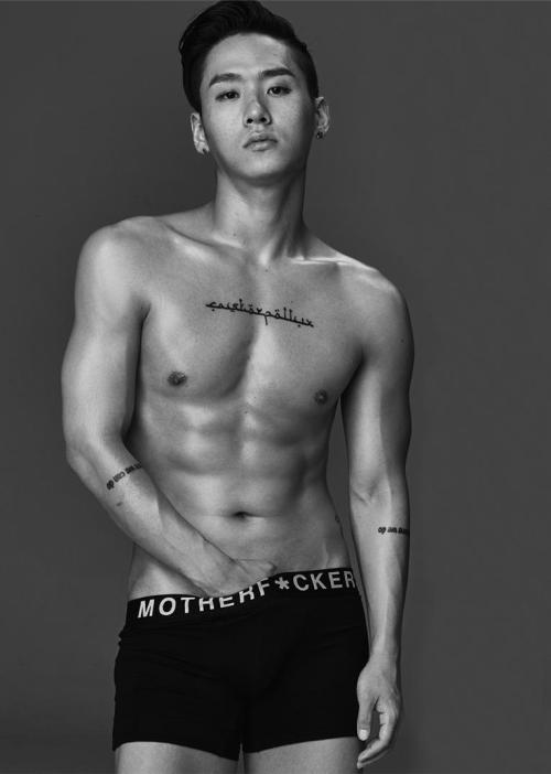 skawngur:  15 S/S MADHATTER UNDERWEAR 