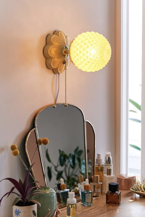 Warm tones mirror and desk - Urban Outfitters