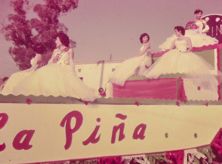 girl-o-matic:  L.A. Mexican Fiesta festival - c. 1940s - 1950s 