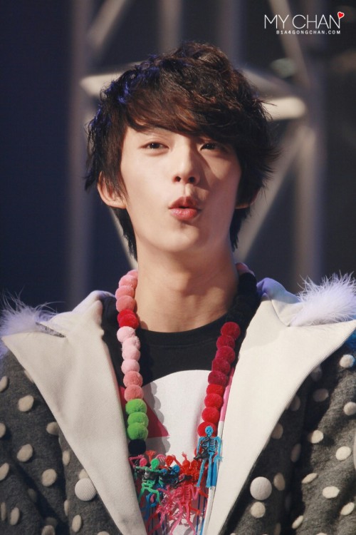 angcl:  ©MYCHAN 