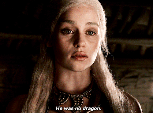 DAENERYS TARGARYEN “A Golden Crown” 1.06 | Game Of Thrones