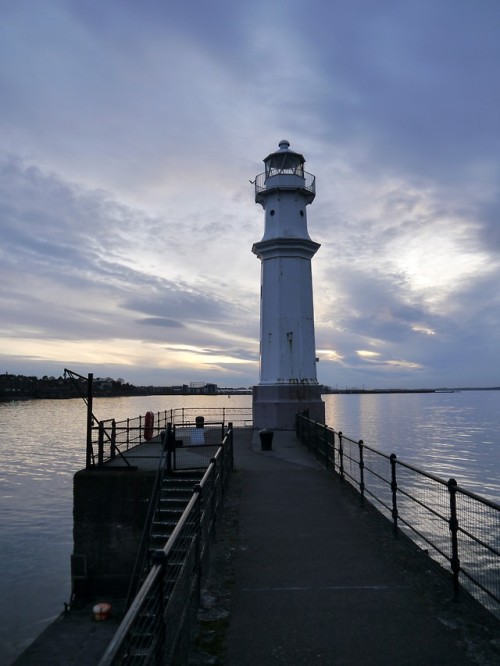 callumogden: Newhaven Harbour, April 2018 Wish the sunset had less clouds, good excuse to visit agai