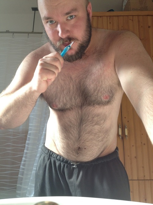 geekkybear:  nonspecific84:  gltbears:  Nonspecific84  Yup, that’s me.  OH… hello there! :D