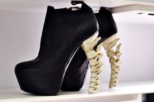 #shoes #womensshoes #vertebrae #spinalcolumn #cool #goth #gothicclick-to-read-mo.re/p/98Dn/52