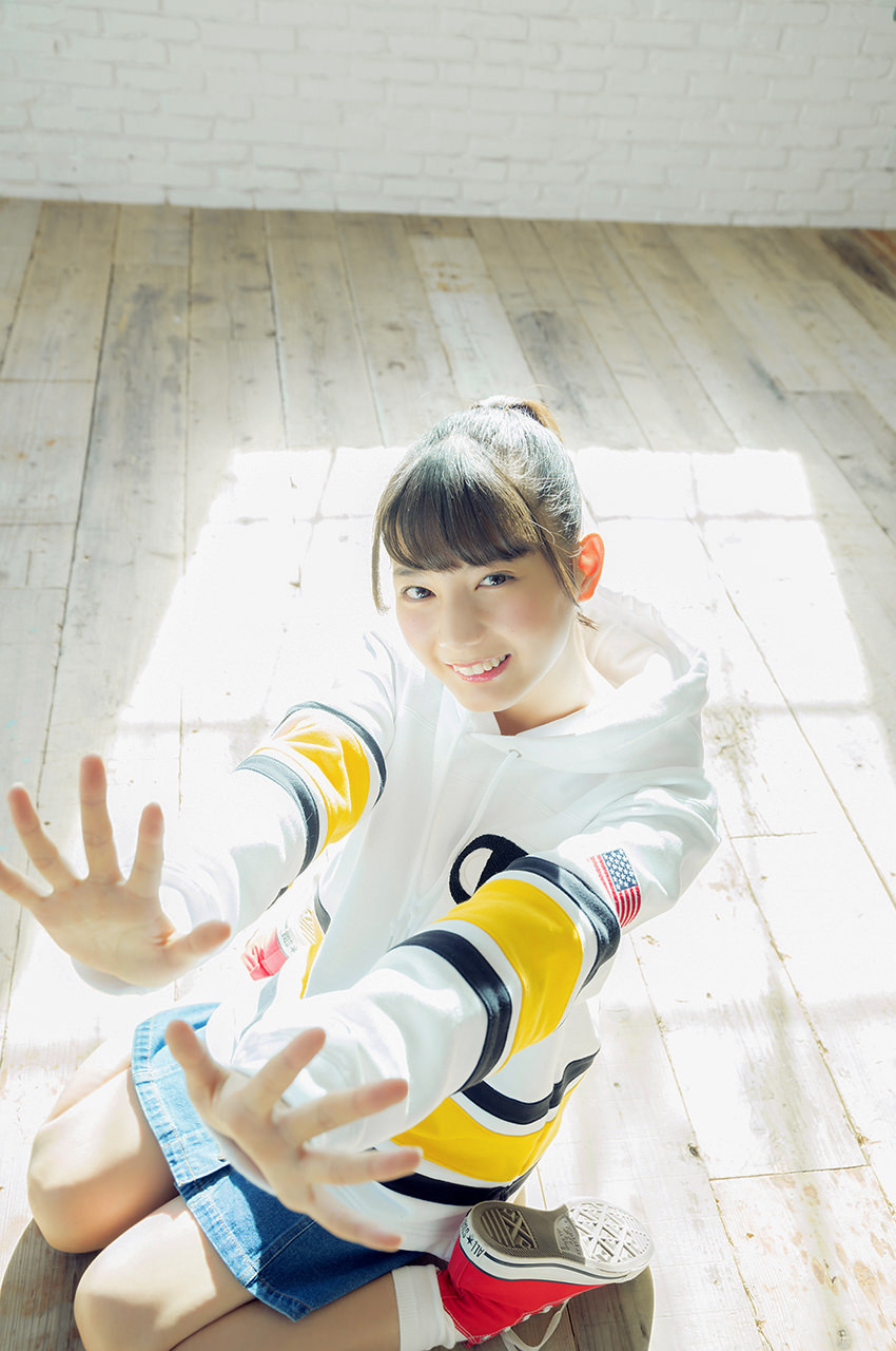 sakamichipost46:  U18 zero 小坂菜緒 1HUSTLE PRESS OFFICIAL WEB SITE 2018.02.09 の画像を色調変更など