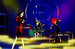 bussykween:  Hex Girls † I’m A Hex Girl I’m gonna cast a spell on you.You’re gonna do what I want you to.Mix it up here in my little bowl,say a few words and you’ll lose control. 