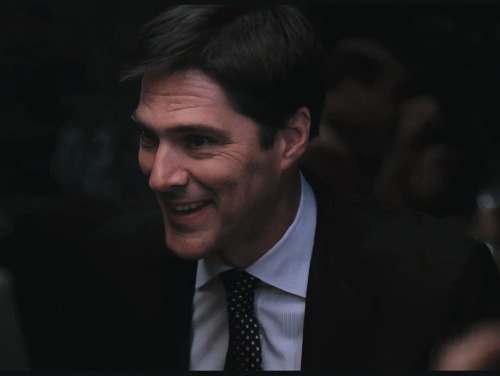 I Cantttt He's So Gorgeous.