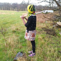 appleberrybuttercream:  Burrying compost