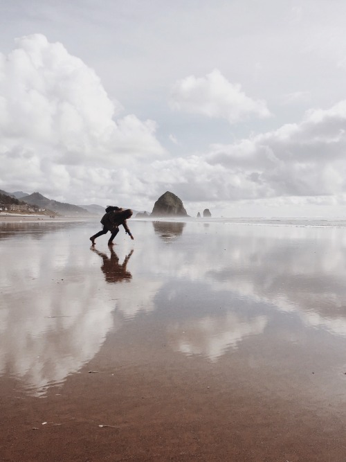 danielodowd:  http://josephgreer.vsco.co/  One eyed Willa’s pirate ship is in that Rock
