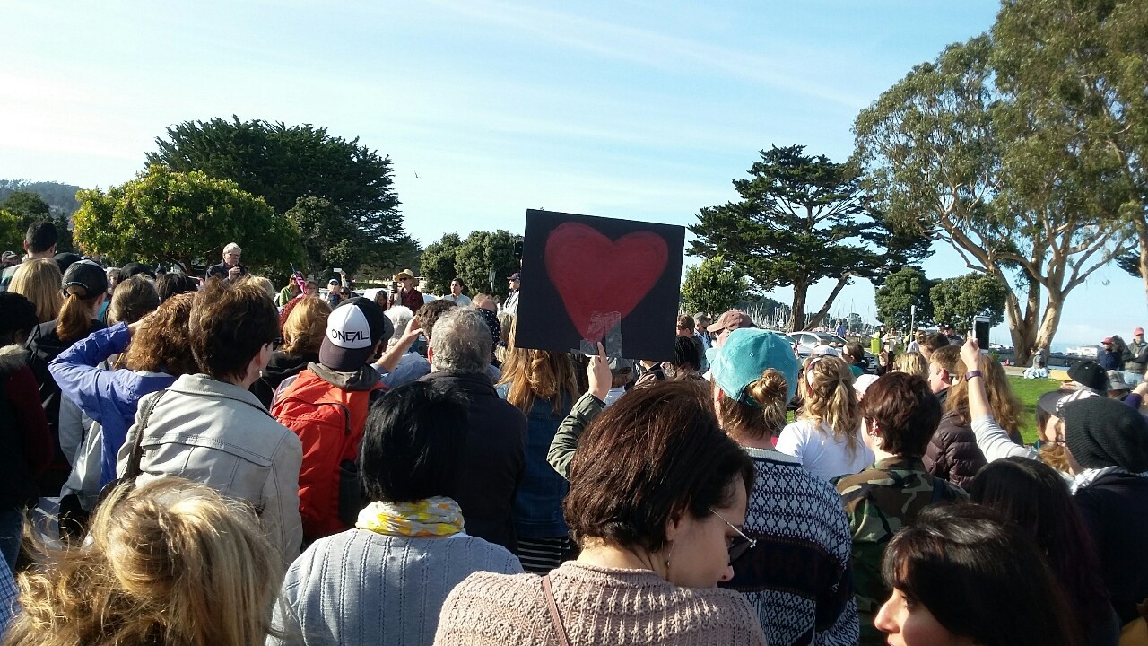 @hella-bogus and I went to our first protest (against the Muslim ban) today