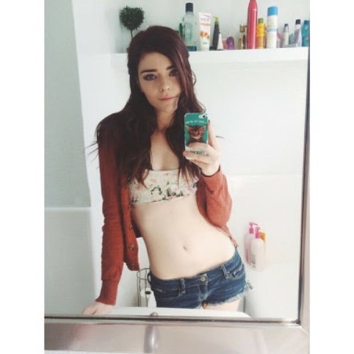 welovefucklicking: Please take a minute to read my BIO. so I am Lindzay Stalzer an amateur adult sit