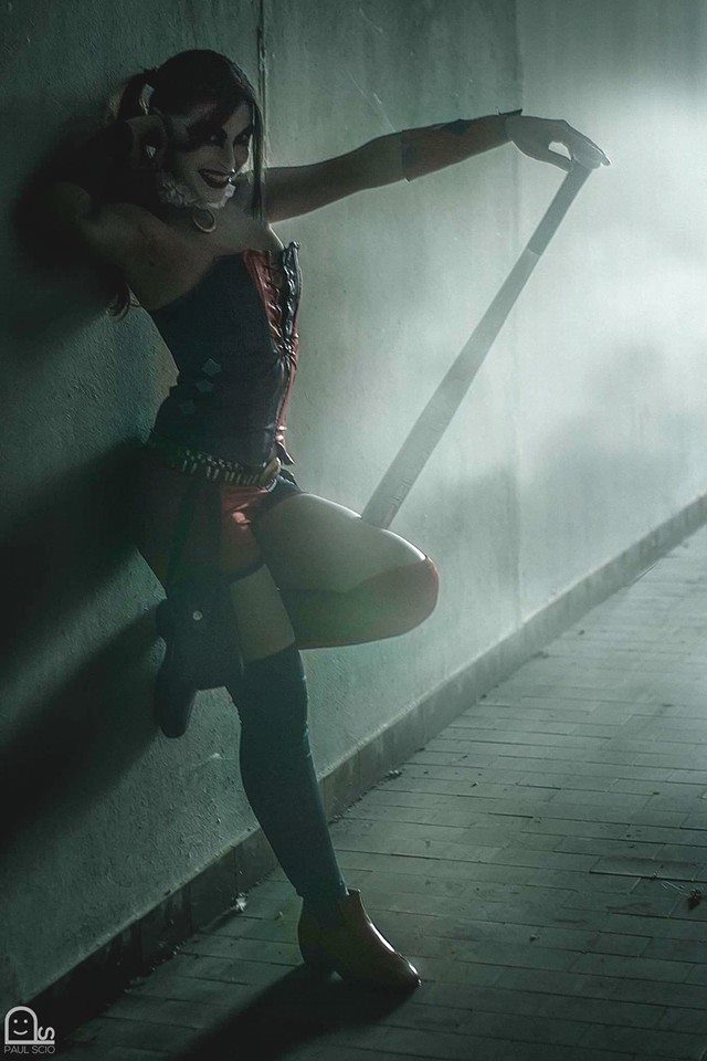 cosplayandgeekstuff:    Iris Harley Quinn Cosplay (Italy) as Harley Quinn. Photos