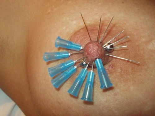paingameplaymate: Needles in nips…what a great combination!