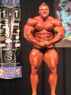 dalthorn:  needsize:  June 06, 2015Justin Compton  Fucking massive beast. Fucking body goal if there was one.  Justin Compton