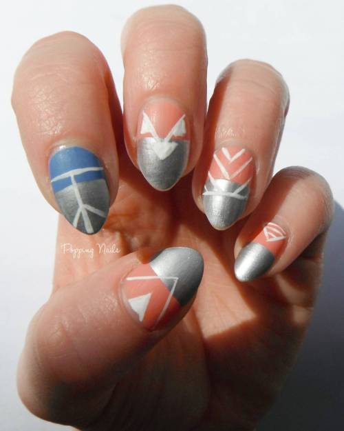 Inspired by @cubbiful and @ninanailedit today with matte aztec colour blocking #nails #nailart #nail