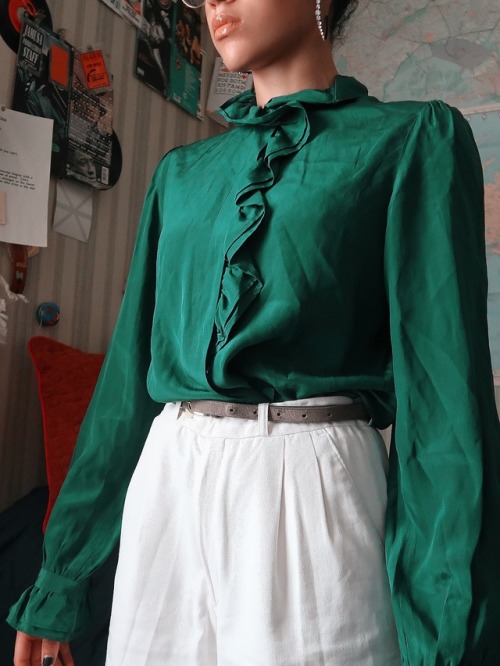 Code: USAGRN // £17 // beautiful forest green satin shirt with frilly button-down front