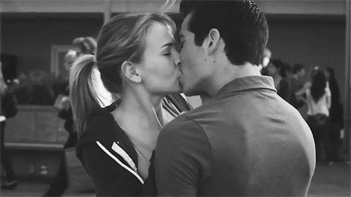 flirty-posts:  sexual and couples posts here!