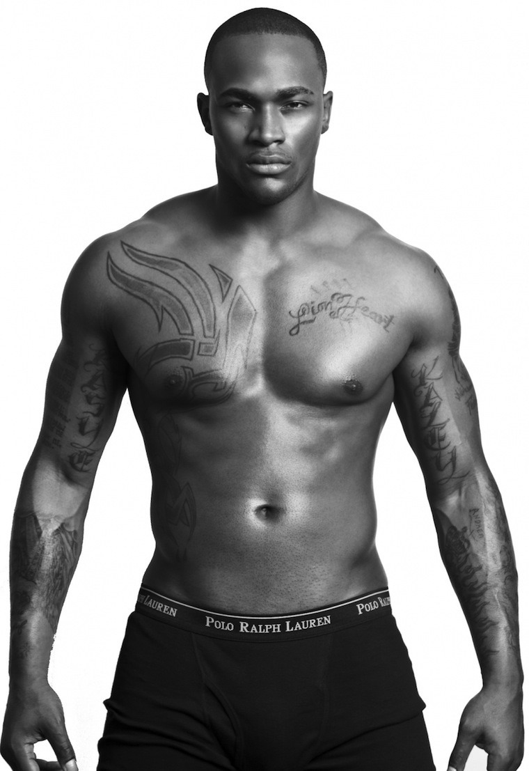 famous in undies
