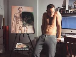 johnmacconnell:Trying to think of a good Instagram pose to show how hard I’m working on this painting. Procrastinating too much. Gotta get back to work!  #me #selfie #johnmacconnell #oilpainting