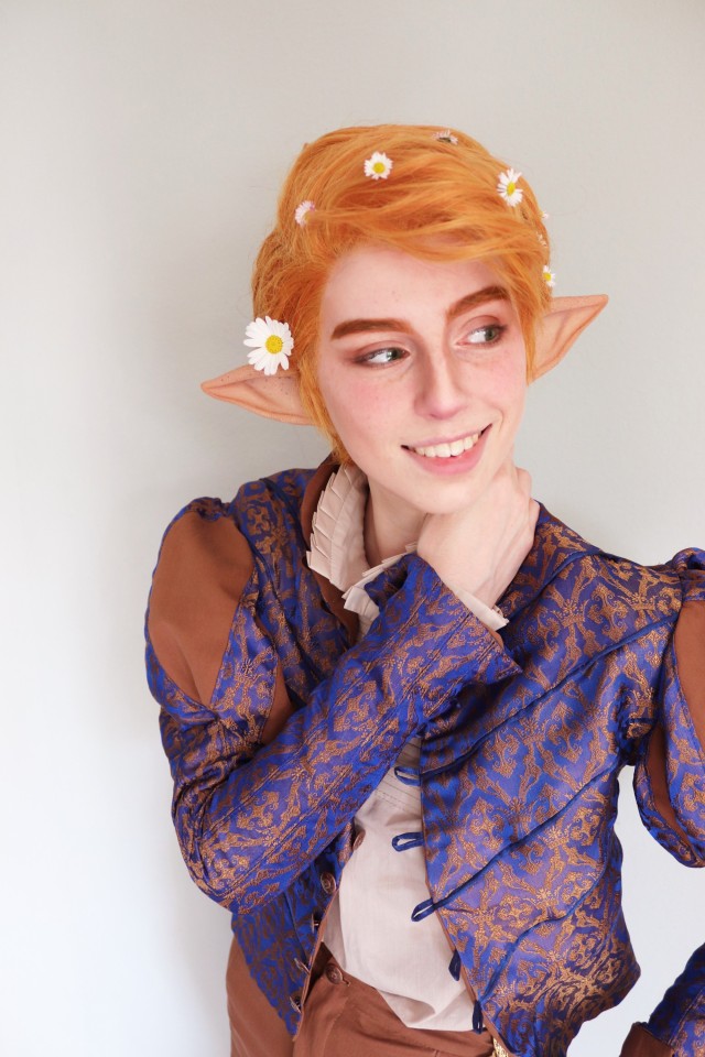 ☀️🦊
Some more Sorrian pictures. This is the second costume I made for my dnd character. It was kinda born from the joke of 