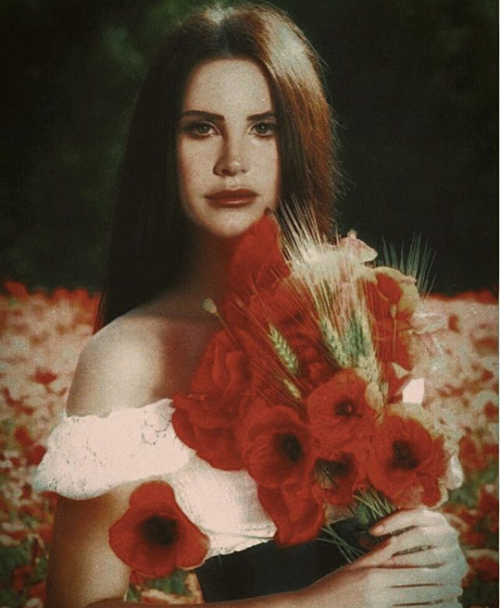 THE QUEEN, LANA DEL REY.