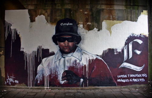 Murals of Big Pun, Eazy E, Mac Dre, J Dilla, Jam Master Jay, Big L, Guru, 2pac, Biggie &amp; Ol&rsqu