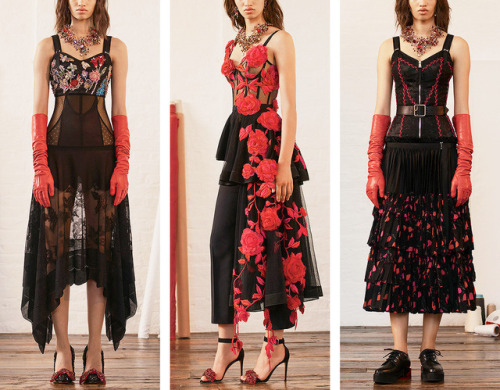 evermore-fashion:Alexander McQueen Resort 2018 Collection