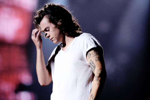 iamlouistomlinson:harry + wwat 1/?