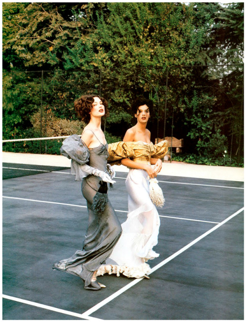 robertocustodioart:Shalom Harlow and Shiraz Tal by Patrick Demarchelier 1992