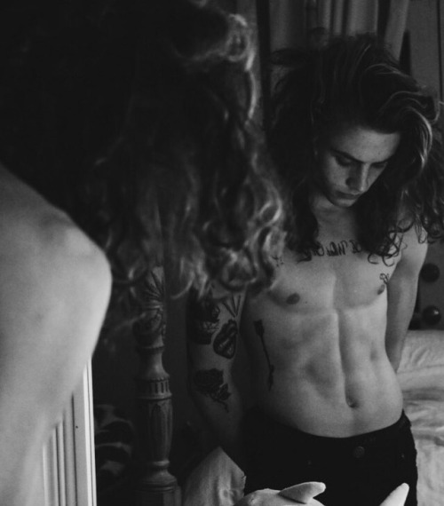 longhair-addiction:Madison Perrin (@madison_perrin)