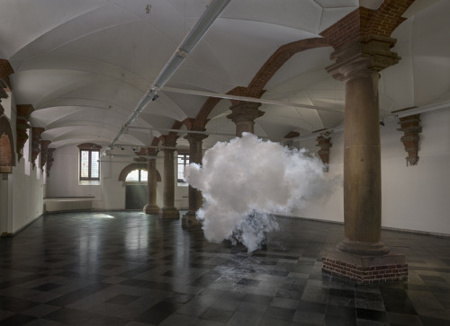 cerceos: Berndnaut Smilde - Nimbus