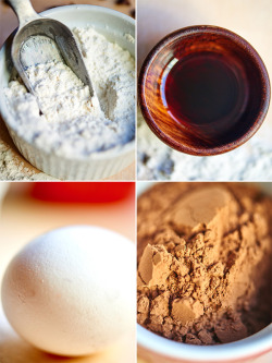 foodffs:  DEEP DISH RED VELVET COOKIES FOR TWO Really nice recipes. Every hour.         