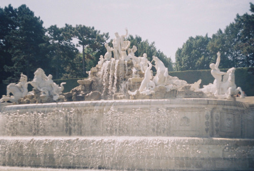 englishsnow: Sarah LongworthSchönbrunn Palace