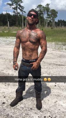 whitetrashhomos:  Live gay sex: http://bit.ly/2caJb2y