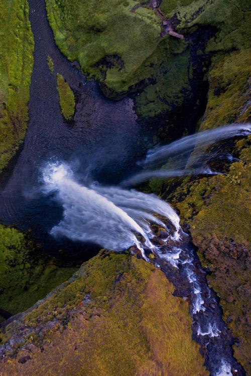 heaven-ly-mind:Seljalandsfoss